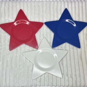 Set of 3 Melamine Red, Blue, and White Star-Shaped Plates